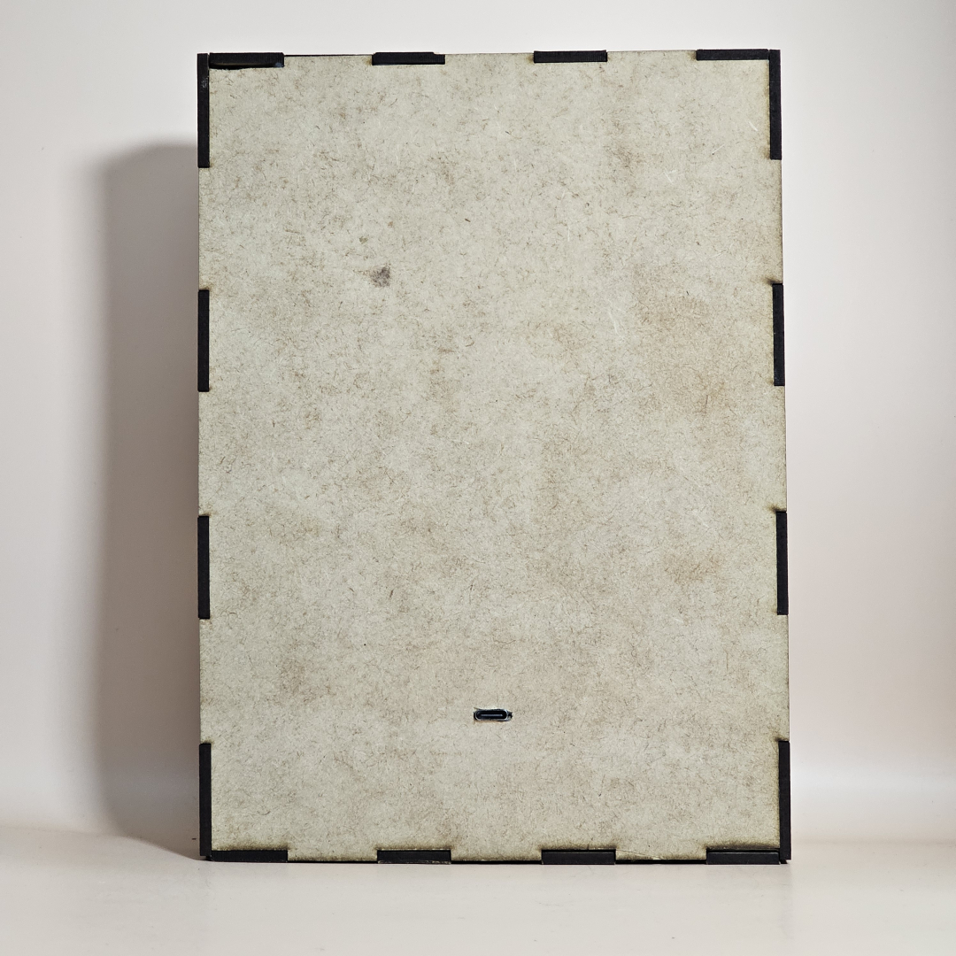 Ejemplo lampara retroiluminada vista posterior, con caja en MDF