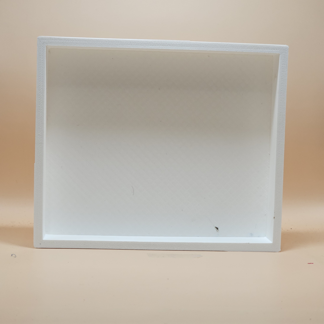 Caja de luz blanca impresa en PLA