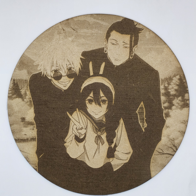 Cuadro decorativo MDF grabado láser estilo anime manga de  Satoru Gojo, Suguru Geto y Riko Amanai
