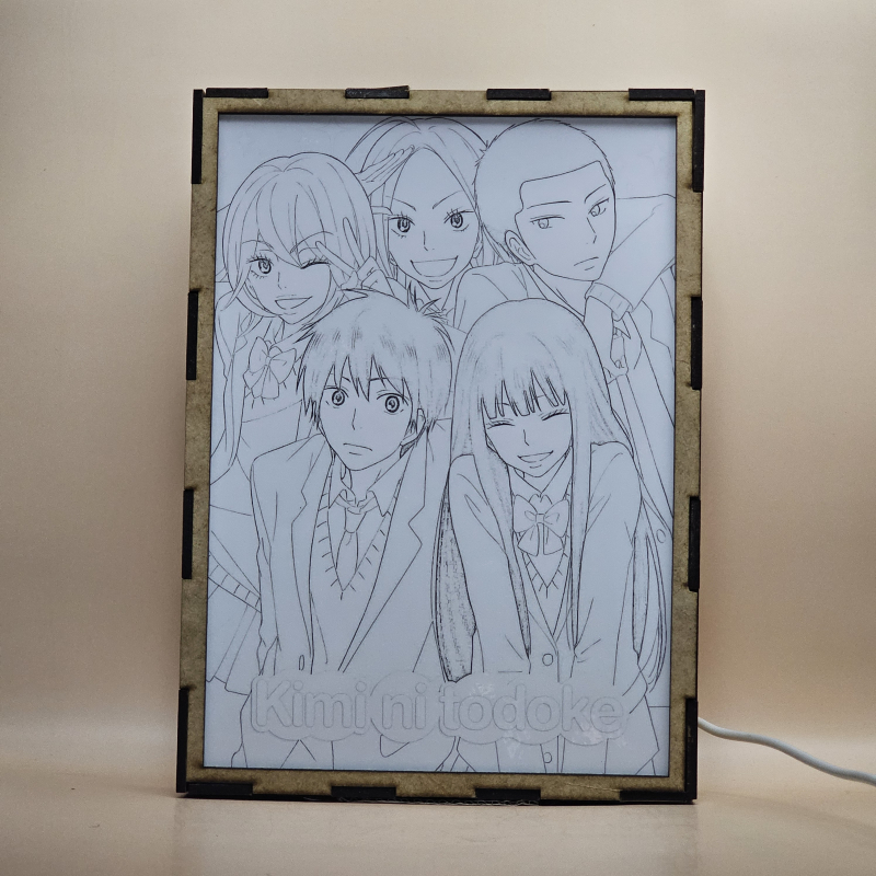 Lámpara ánime/manga  Kimi ni Todoke  con doble imagen del grupo Sawako Kuronuma, Shota Kazehaya, Ayane Yano, Chizuru Yoshida y Ryu Sanada, vista apagada, se esconde la imágen de atras.