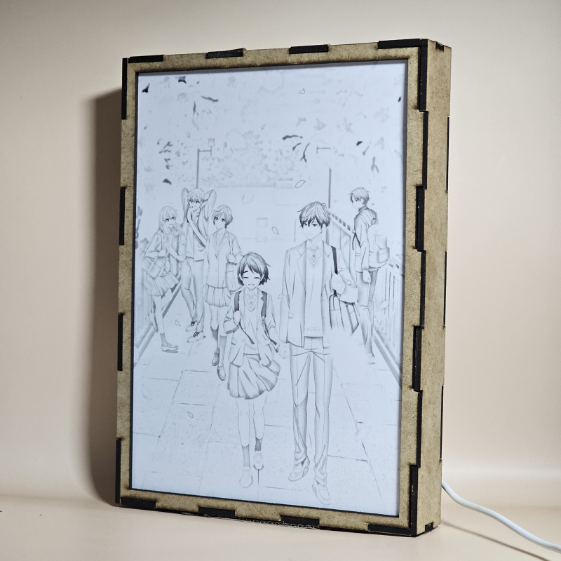 Lámpara ánime/manga  Una enfermedad llamada amor  con doble imagen del grupo Hotaru Hinase, Saki Hananoi, Hibiki Asami, Tsukiha Shibamura, Keigo Kurata y Sōhei Yao, vista apagada, se esconde la imágen de atras.