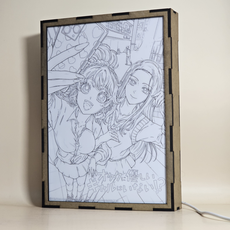 Lámpara ánime/manga  Gals Can't Be Kind to Otaku!?  con doble imagen de la pareja Kei Amane y Kotoko Ijichi, vista apagada, se esconde la imágen de atras.
