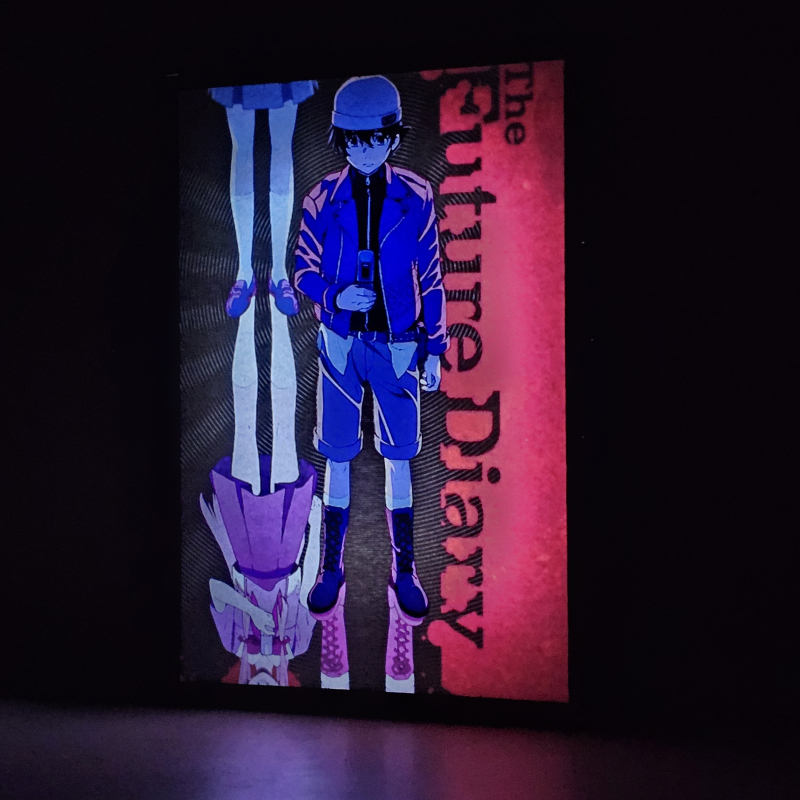 Lámpara LED Mirai Nikki con Yukiteru Amano y Yuno Gasai The Future Diary - encendida