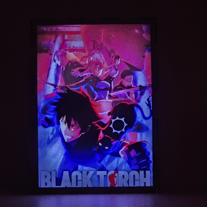 Lámpara LED de Jiro Azuma y Rago de Black Torch - encendida