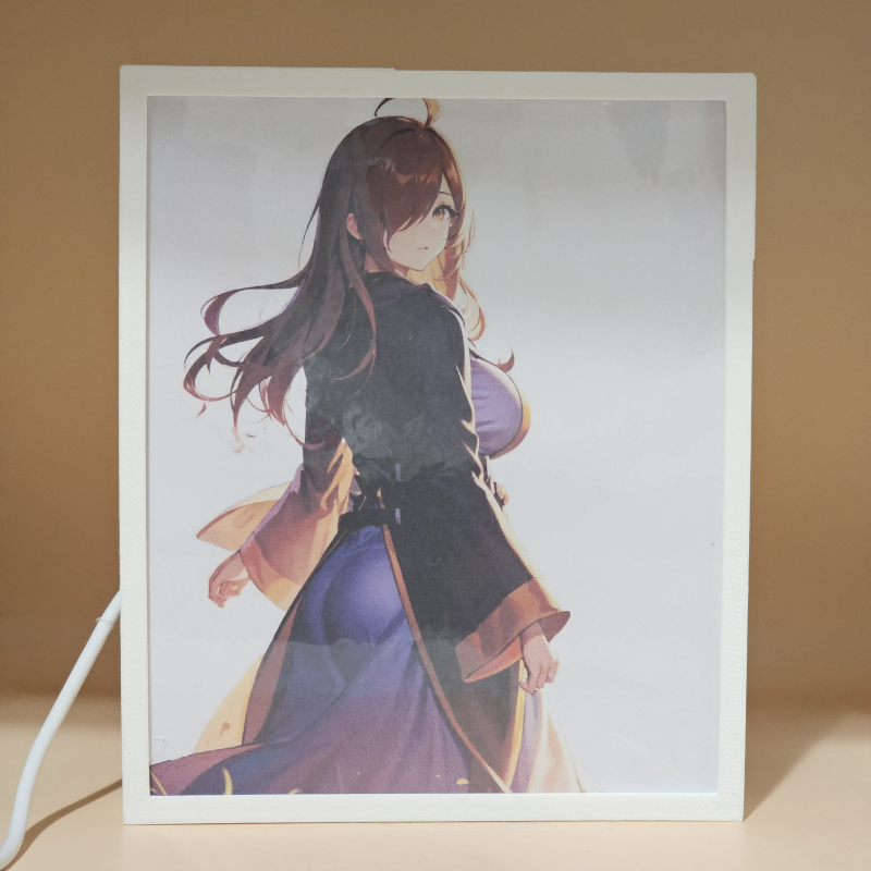 Lámpara ánime/manga  KonoSuba  con doble imagen del personaje Wiz, vista apagada, se esconde la imágen de atras.