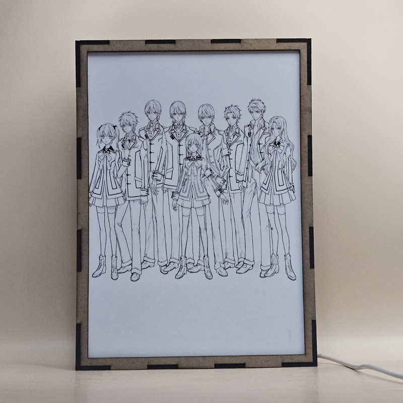 Lámpara ánime/manga  Vampire Knight  con doble imagen del grupo Rima Toya, Senri Shiki, Takuma Ichijo, Kaname Kuran, Yuki Cross, Zero Kiryu y Hanabusa Aido, vista apagada, se esconde la imágen de atras.