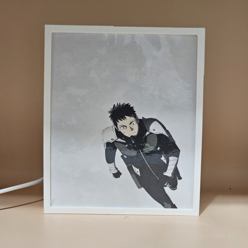 Lámpara ánime/manga  Kaiju No. 8  con doble imagen del grupo Kafka Hibino, Soshiro Hoshina, Kikoru Shinomiya, Reno Ichikawa, Mina Ashiro, Gen Narumi, Aoi Kaguragi y Haruichi Izumo, vista apagada, se esconde la imágen de atras.