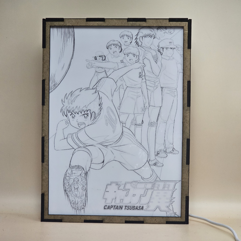 Lámpara ánime/manga  Supercampeones  con doble imagen del grupo Oliver Atom, Mark Lenders, Benji Price, Julian Ross, Tom Baker, Bruce Harper y Patty, vista apagada, se esconde la imágen de atras.