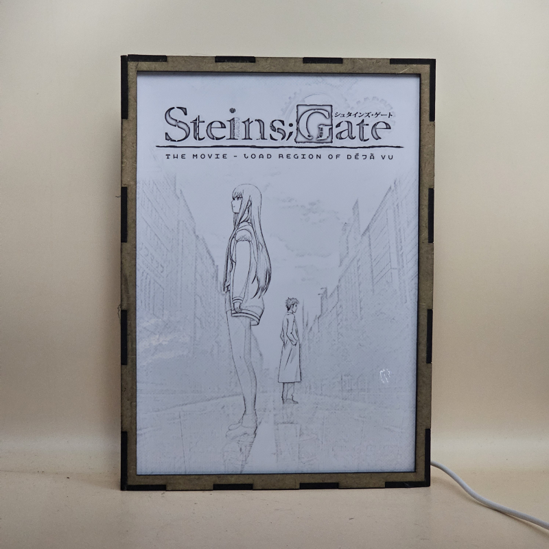 Lámpara ánime/manga  Steins;Gate  con doble imagen de la pareja Kurisu Makise y Rintaro Okabe, vista apagada, se esconde la imágen de atras.