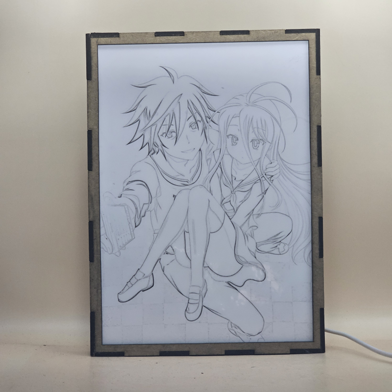 Lámpara ánime/manga  No Game No Life  con doble imagen de la pareja Sora y Shiro, vista apagada, se esconde la imágen de atras.
