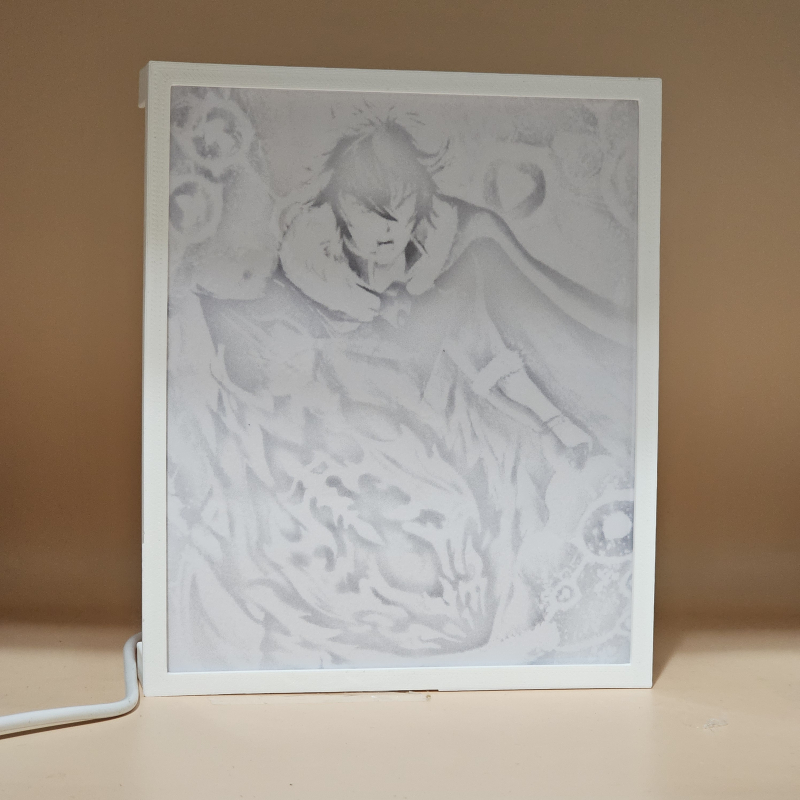 Lámpara ánime/manga  El héroe del escudo  con doble imagen del personaje Naofumi Iwatani, vista apagada, se esconde la imágen de atras.