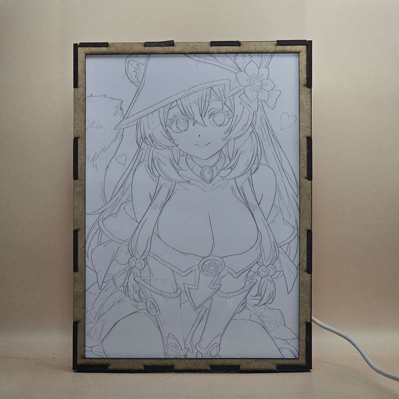 Lámpara ánime/manga  El héroe del escudo  con doble imagen del personaje Raphtalia, vista apagada, se esconde la imágen de atras.