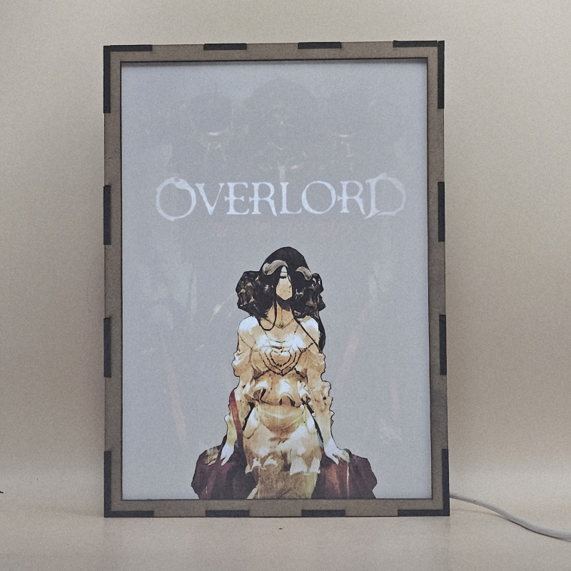 Lámpara ánime/manga  Overlord  con doble imagen de la pareja Albedo y Momonga, vista encendida, con luz ambiente, donde se revela la ilustración completa al encender la luz LED.