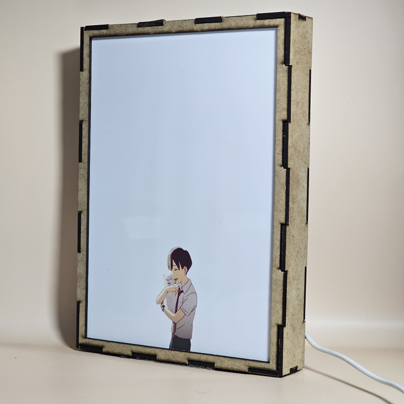 Lámpara ánime  Amor de gata  con doble imagen de la pareja Miyo Sasaki y Kento Hinode, vista apagada, se esconde la imágen de atras.