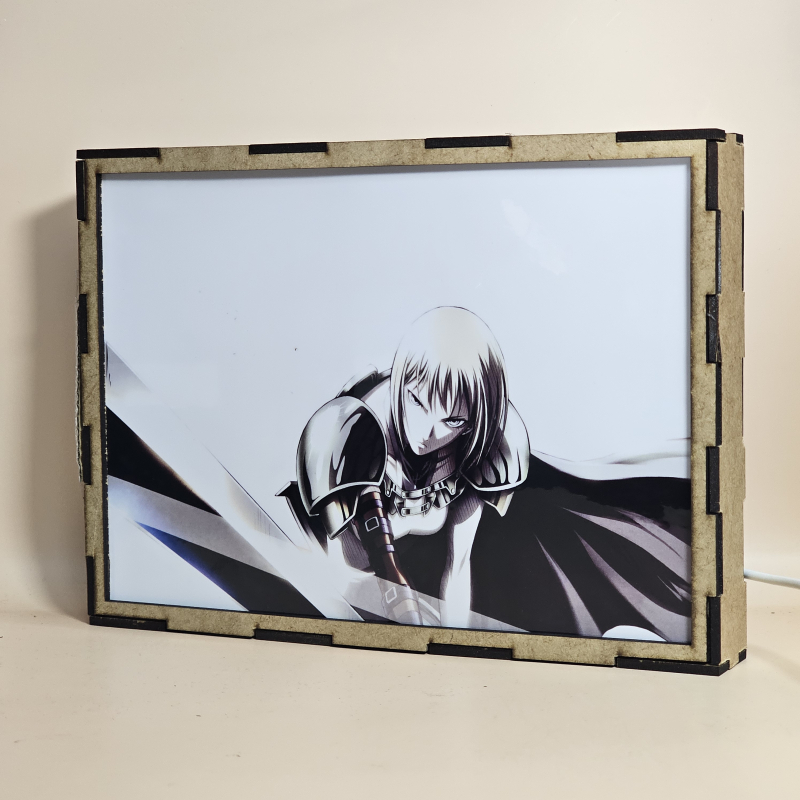 Lámpara ánime/manga  Claymore  con doble imagen del grupo Clare, Teresa y Priscilla, vista apagada, se esconde la imágen de atras.