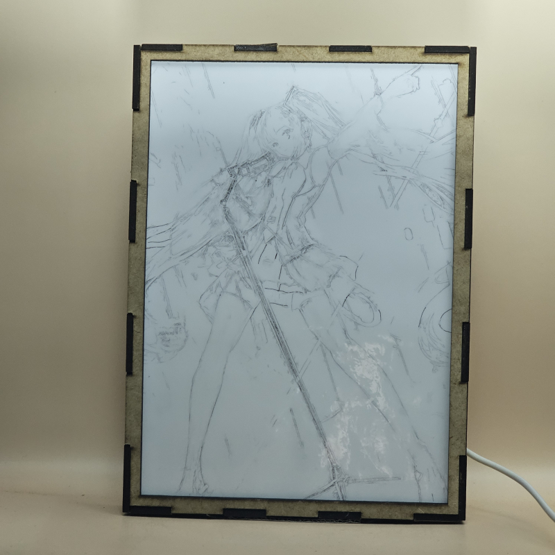 Lámpara ánime  Miku Hatsune  con doble imagen del personaje Miku Hatsune, vista apagada, se esconde la imágen de atras.